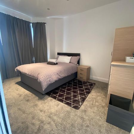 Cosy House In Newham Apartment Londra Exterior foto